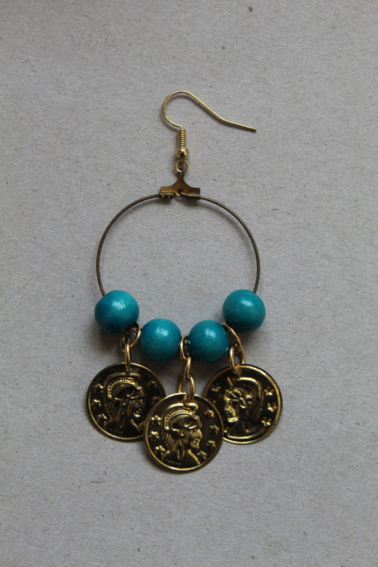 Earring made of frills and beads